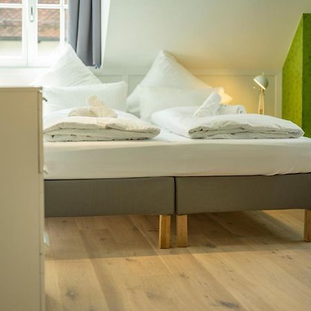 Gaestehaus Am Schlossplatz, Z. 4 Meersburg Ngoại thất bức ảnh