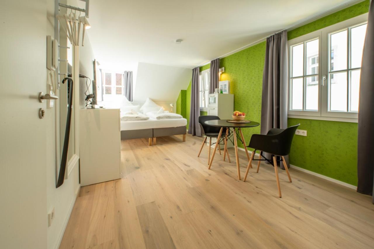 Gaestehaus Am Schlossplatz, Z. 4 Meersburg Ngoại thất bức ảnh