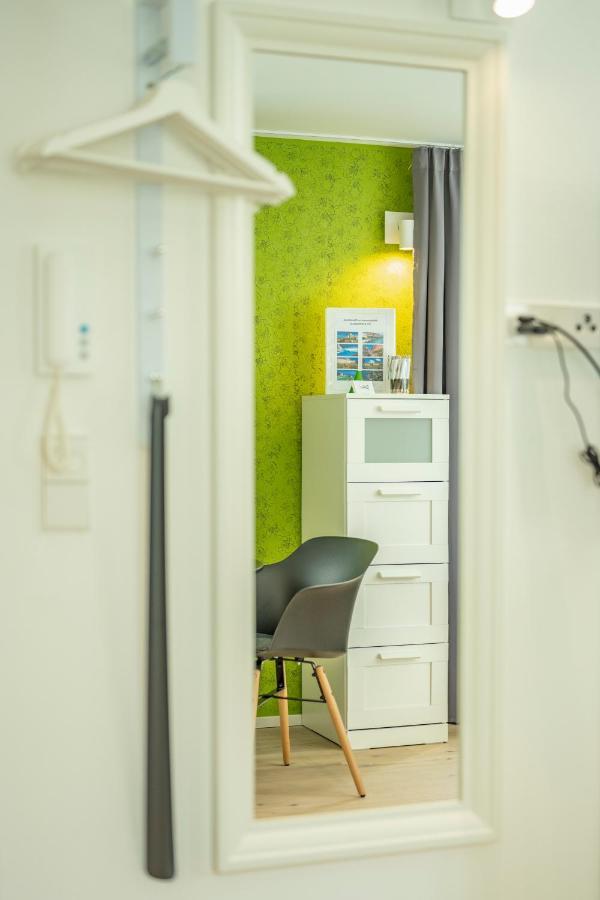 Gaestehaus Am Schlossplatz, Z. 4 Meersburg Ngoại thất bức ảnh