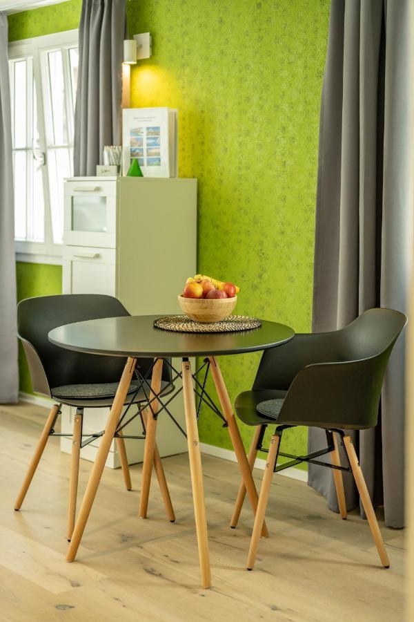 Gaestehaus Am Schlossplatz, Z. 4 Meersburg Ngoại thất bức ảnh